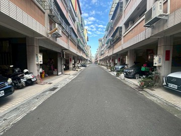 專任大里工業區宏巨國際村透天一樓孝親房｜台中市大里區工業路宏巨一巷