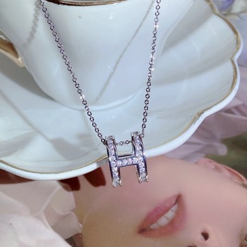 情人節 隔日到貨 李多慧 H字母 奧地利水晶 莫桑鑽 項鍊 項鏈 不退色 N235