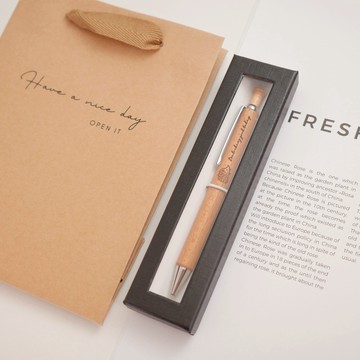 【金雀文創】客製化原子筆 木質筆 雕刻 名字｜黑芯｜附絨布套｜禮盒加購｜送老師/送同事/交換禮物｜