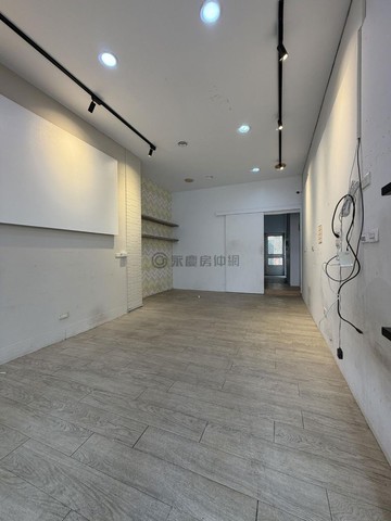 中興/塗城雙商圈店面+2樓可分層出租黃金樓店｜台中市大里區仁化路