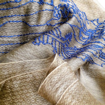 原創新國風 刺繡山水線條畫 真絲羊毛 輕紗圍巾 (科技月球村)