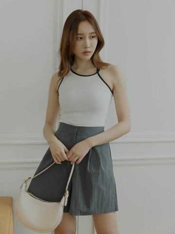 設計款 不對稱直紋撞色背心