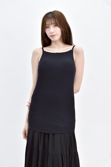 (M) uniqlo 黑色直紋細肩帶上衣