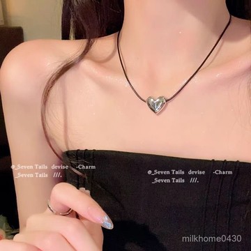 💛限時下殺💛fever愛心吊墜項鏈女適閤夏天的高級設計感小衆潮酷辣妹鎖骨頸鏈