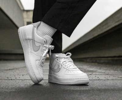 NIKE AIR FORCE 1 AF1 空軍白灰灰勾荔枝皮滑板鞋AA0287-102 百 