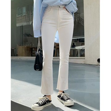 牛仔喇叭褲女九分煙管秋冬厚款2024年新款高腰顯瘦白色微喇褲子