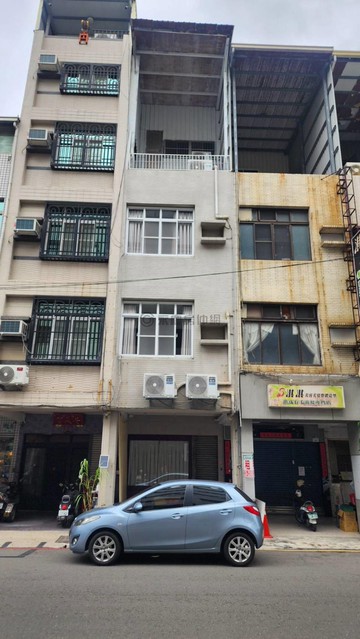 新崛江臨路透天/賺錢黃金透店｜高雄市苓雅區文橫二路