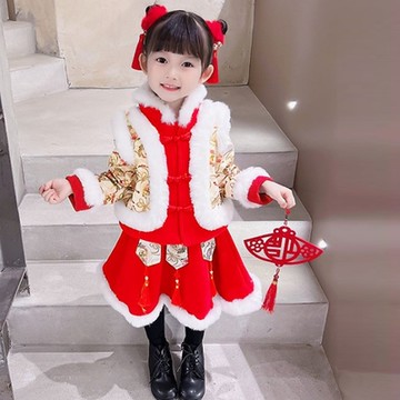 花彩仙鶴毛領棉襖+短裙+髮夾 3件套 中國風 旗袍裝 過年 唐裝 大紅 新年 新衣 拜年服 女童 兒童 童裝 橘魔法 現貨【BB6422】