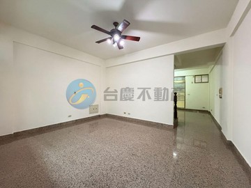 仁德忠義靜巷透天｜格局方正成家宅｜台南市仁德區忠義路