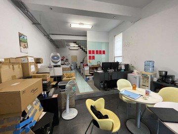 武廟商圈、邊間大地坪透店、雙捷運｜高雄市苓雅區中正一路