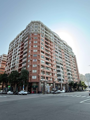 專任~大墩學區四房平車稀有釋出~臨單元二｜台中市南屯區永春東七路