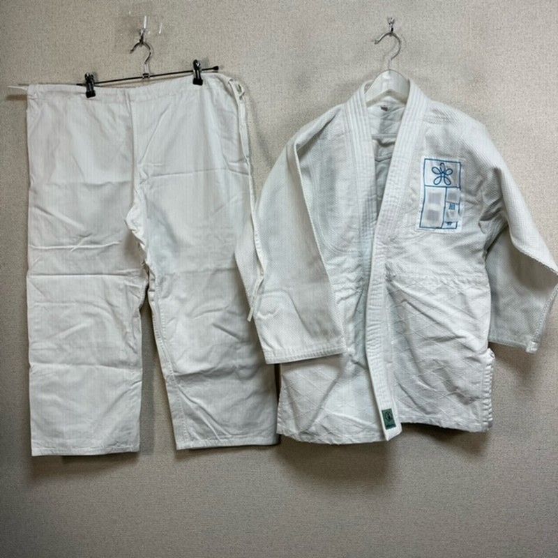 近畿大学附属高等学校・中学校 制服 ブレザー、ズボン、ベスト