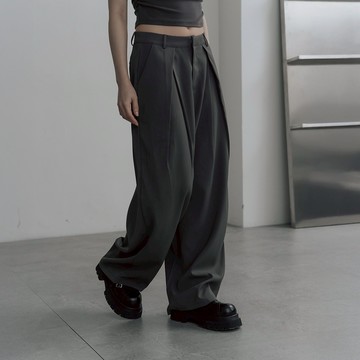 QUEENSHOP_S 女裝 簡約打褶低腰繭型西裝長褲-灰 S/M/L 現+預 【04030517】