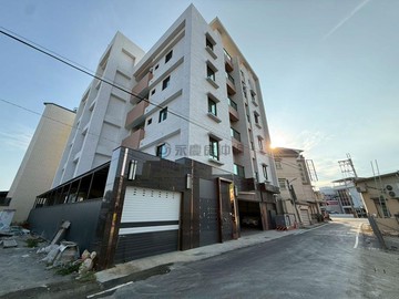 東港鬧中取靜3房｜稀有平面大車位｜格局方正採光棒｜屏東縣東港鎮中正路二段