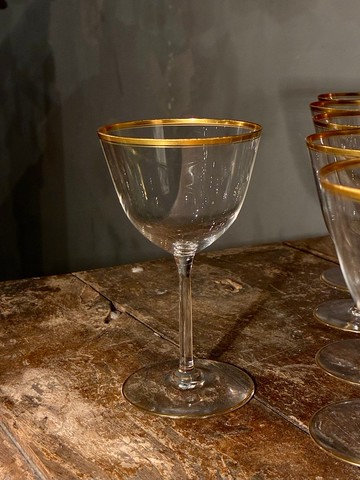 古董水晶高腳杯(set of 6) (inside the drawer)