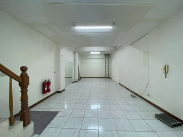 專任稀有正八期海德堡鄰路黃金透店｜台中市南屯區文心南一路
