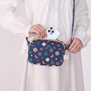 【印花樂】側背手機小包/經典花色/沉穩藍/經典新色IV
