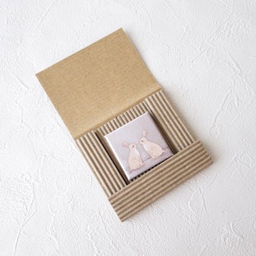 完美的錫徽章（兔子）