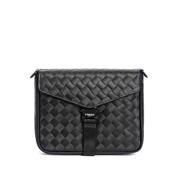 【FREED】編織壓花方格扣斜肩包
