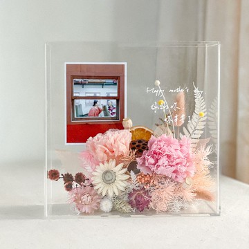 康乃之心 x 不凋康乃馨乾燥花透明花框