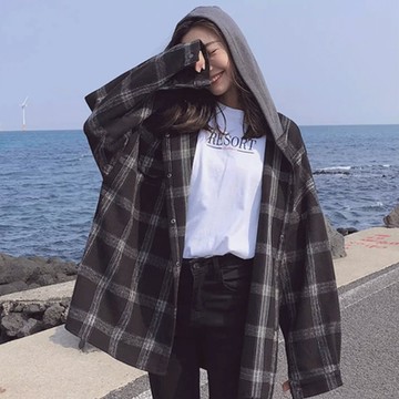 La Belleza學院風灰色連帽拼接厚毛料格紋假口袋長版寬鬆排釦外套