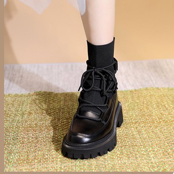馬丁靴夏季薄款女2021年新款靴子厚底配裙子女靴春秋單靴黑色短靴