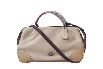 限時 滿3千賺10%點數↘ | ~雪黛屋~COACH 枕頭包中容量國際正版保證進口防水防刮皮革拉鍊式主袋品證購證塵套提袋等候10-15日C696221