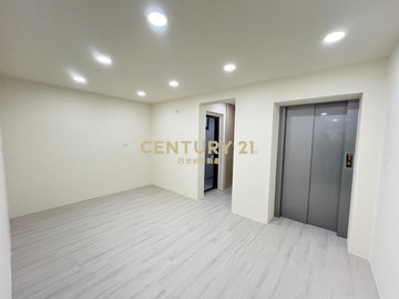 捷運A21整新電梯6套房透天店住｜桃園市中壢區光輝街