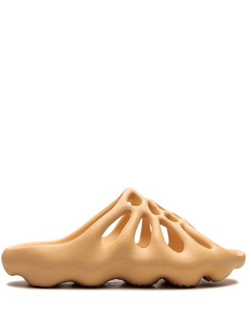 adidas - Yeezy 450 "Cream" slides - unisex - Polyethylene vinyl acetate (PEVA)/Polyethylene vinyl acetate (PEVA) - 8 - Neutrals