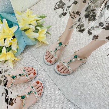 波西米亞風休閑羅馬涼鞋圓頭露趾T子帶涼鞋防水臺水鉆坡跟涼鞋女