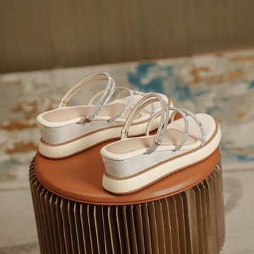 水鉆坡跟涼鞋2025年新款女夏季中跟高跟粗跟厚底松糕兩穿百搭羅馬