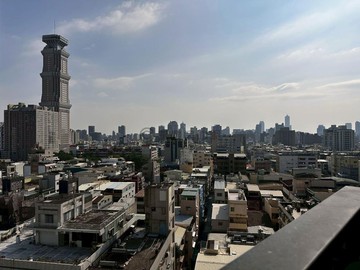 後驛高醫商圏*郡都當代~景觀三房平車｜高雄市三民區同盟一路