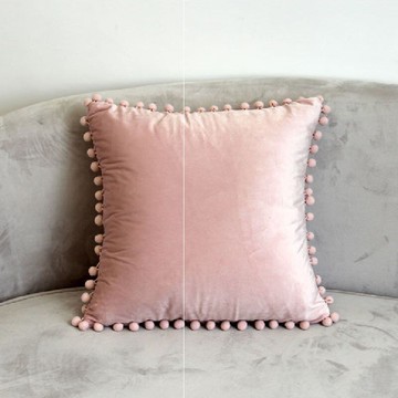 。親膚加厚麗絲絨腰靠枕樣板房沙發客廳床頭抱枕毛球抱枕