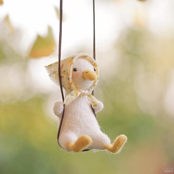 羊毛氈 戳戳樂diy材料包蕩秋千鴨子車掛件丑鴨子情侶手工