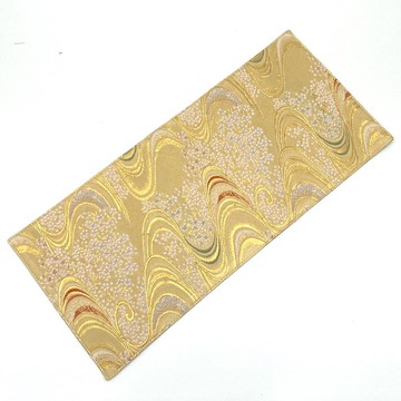 時尚的桌墊地毯，採用京都西陣織面料製成的日本圖案。