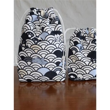 帆布抽繩束口袋便攜卡通化妝包手提家庭收納袋旅行生活用品整理包