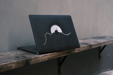 月球下的獅子山  防摔皮革MacBook Case