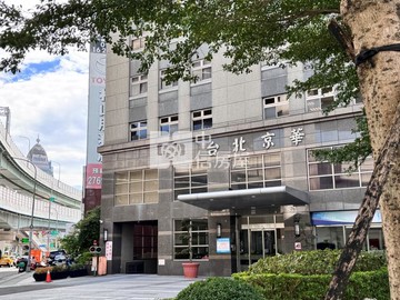 新接【寬悅團隊】稀有台北京華大露臺戶｜台北市信義區基隆路一段