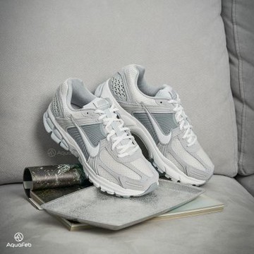 Nike Zoom Vomero 5 男 灰白 網布 透氣 復古 老爹鞋 休閒 運動 慢跑鞋 HQ0458-001