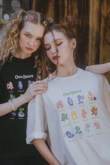 Care Bears原創女款 圖鑑白T恤 / 黑T恤 【夏日祭典】《刷破設計》《寬鬆夏日風格》《經典款黑白色》《原廠授權貨品質保證》