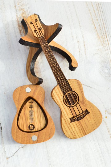 尤克里里琴吉他采摘盒与雕刻采摘  木制拨片持有人定制礼品