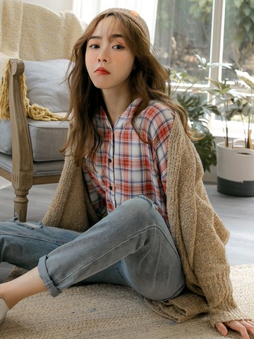 高含棉長版配色格紋V領長袖上衣