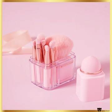 大創 DAISO KOREA Lovely 系列可愛化妝刷和粉撲套裝 8 件套緊湊型旅行箱,日常必備化妝包