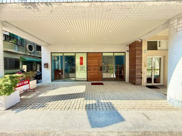 亞灣成功漢神商圈邊間大面寬約7.5米優質店面｜高雄市前金區成功一路