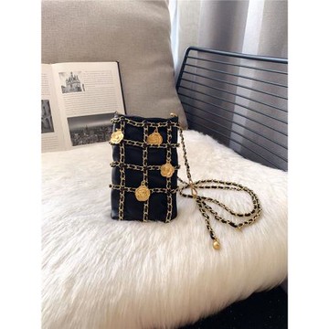 小香風手機包真皮高級感羊皮鏈條包山茶花女包包小香風菱格鏈條包