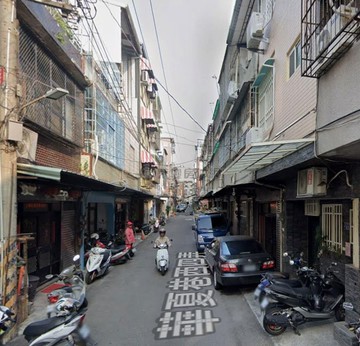 西屯區熱鬧地段進逢甲大學臨路透天｜台中市西屯區華夏巷西四弄