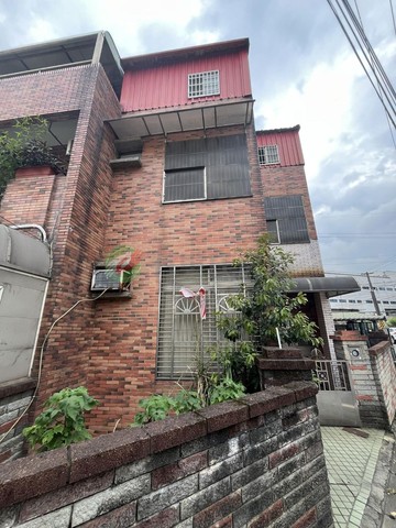 近青埔⏺︎邊間⏺︎四房雙主臥⏺︎車庫⏺︎可做店住｜桃園市中壢區中豐北路二段