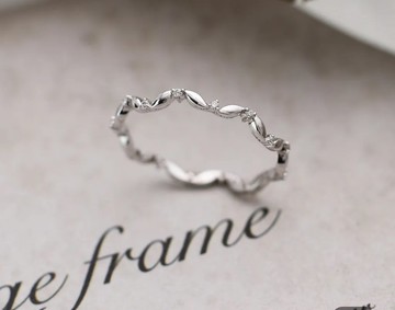 典藏 - 18K馬眼造型圓鑽戒