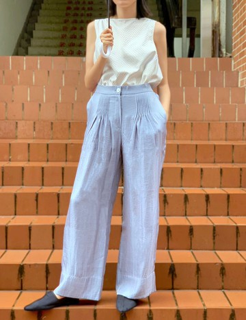 UUIN   _ 細褶飄逸寬褲