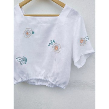 刺繡 | 亞麻 | 方領短袖上衣．白色